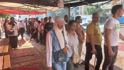 بالصور : تصويت غاشم فى الساعات الأولى من إنتخابات الشيوخ بالدقي