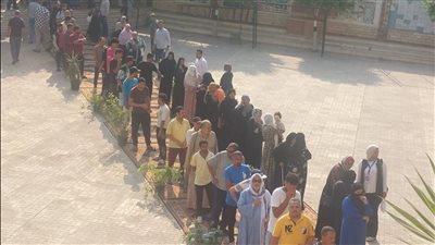 إقبال وحشود ضخمة  فى الوراق وطوابير أمام اللجان وداخلها