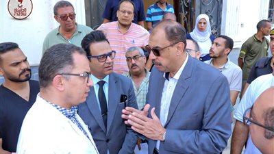 محافظ سوهاج يتفقد مستشفى سوهاج التعليمي ويوجه بتقديم الرعاية اللازمة للمرضى  