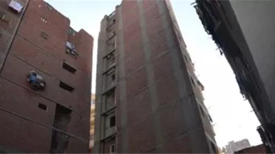 إخلاء عقار المندرة المائل في الإسكندرية تمهيدًا للإزالة الجزئية