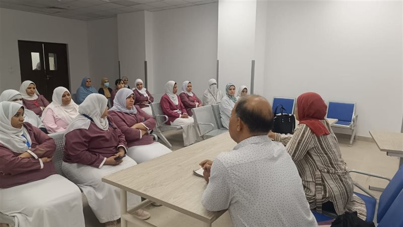 جانب من فاعليات الندوة