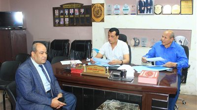 مدير تعليم سوهاج يترأس لجنة المقابلات الشخصية لاختيار الموجهين