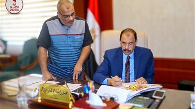 محافظ سوهاج يعتمد الهيكل التنظيمي الجديد واستحداث 4 إدارات جديدة بالديوان العام