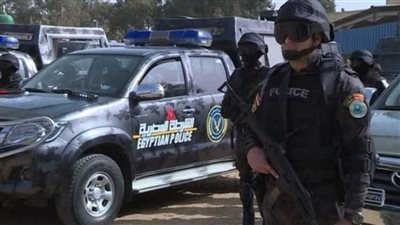 الداخلية تكشف ملابسات تداول فيديو لطفل يقود سيارة محملة بالتلاميذ في الإسكندرية 