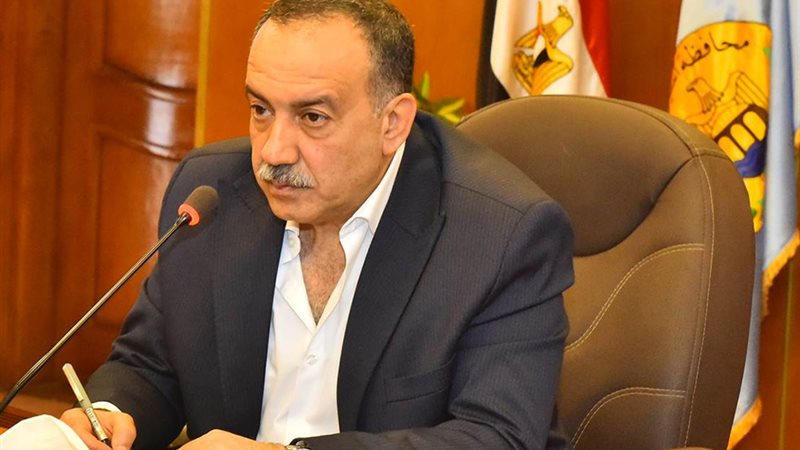 محافظ أسيوط 