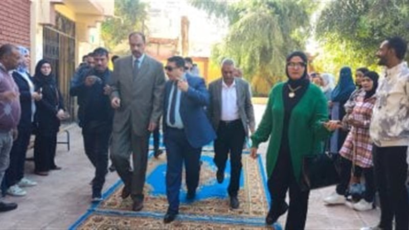 محافظ سوهاج يتفقد