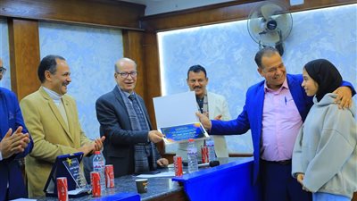 ثقافة سوهاج: نادي أدب المراغة يحتفي بالإبداع الشعري ويكرم رموز العمل الثقافي