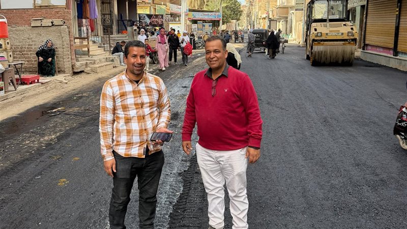 جانب من أعمال الرصف