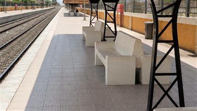 حقيقة ما نُشر بشأن مستوى المقاعد المخصصة للركاب بمحطات السكك الحديدية