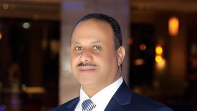رشاد عبدالغني بعد اختياره أميناً مساعداً لأمانة التجارة الداخلية والخارجية بحزب 