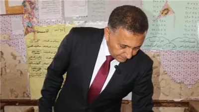 بعد واقعة المحافظ والمديرة| حركة تغييرات واسعة بتعليم القليوبية.. استبعاد 7 قيادات وتكليف مديري ووكلاء جدد للإدارات التعليمية