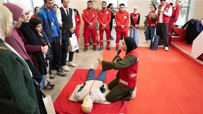 الهلال الأحمر المصري يستعرض جهود عام لتعزيز جاهزية المجتمع فى كيفية تقديم الإسعافات الأولية  تحت شعار 