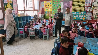 د. عصام عمارة مدير تعليم بني سويف يتفقد عددًا من مدارس إدارتي إهناسيا وبني سويف لمتابعة انتظام الدراسة