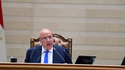 رئيس النواب يرد على اعتراضات تأجيل “الإجراءات الجنائية”..خلال الجلسة الطارئة