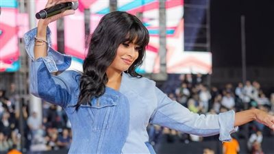 روبي تتألق بإطلالة بسيطة وأنيقة في أحدث ظهور